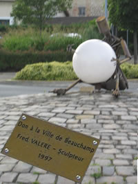 Rond Point, sculpture sur acier de Fred VALERE