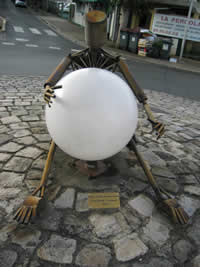 Rond Point, sculpture sur acier de Fred VALERE